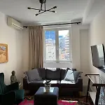 Garden Apartment's 3* 地拉那