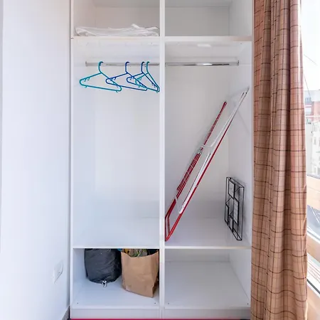 Garden Apartment's 3*