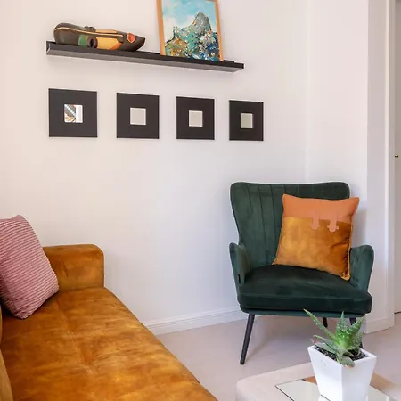 מלון דירות Garden Apartment's 3*